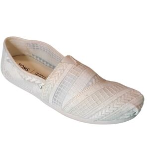 TOMS Geo Lace Alpargata Slip- On Flats